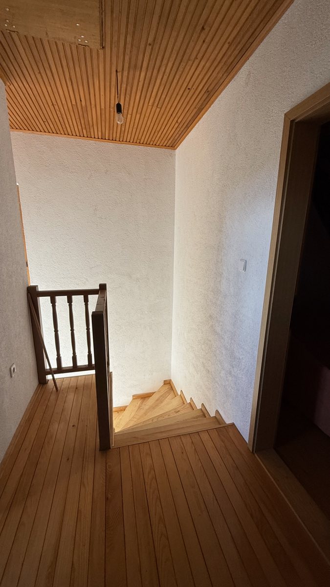 Podest i stubište između etaža